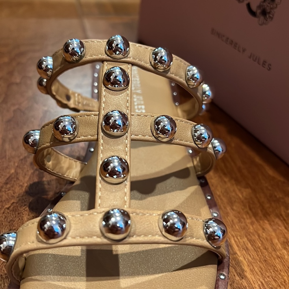 Sincerely Jules Ventura Tan Studded Gladiator Sandals Silver Ball Tan Slides 7.5 - Picture 16 of 17